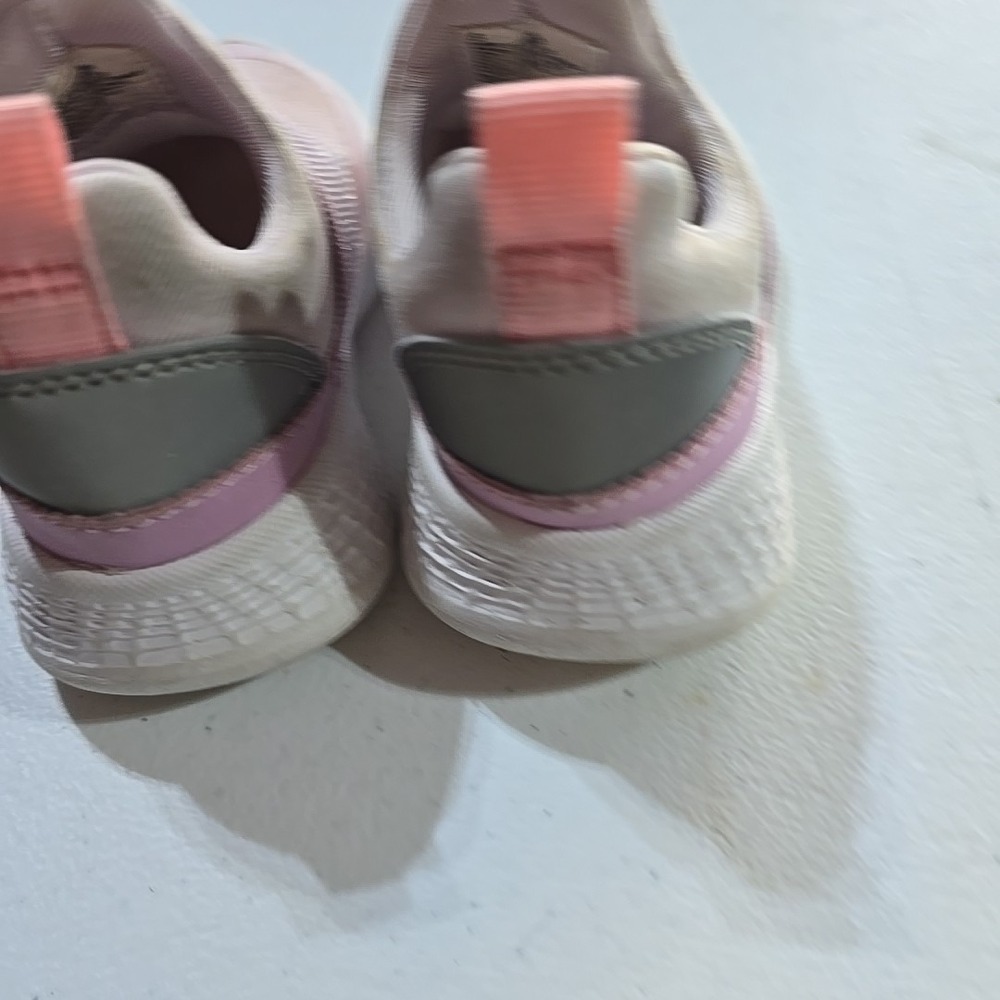Carter's Baby Girl Floral Gray Walking Sneakers Cat And Jack Pink Size 5c - Picture 9 of 10
